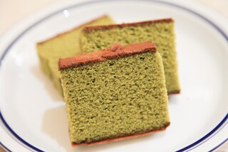 ギフトにも自分用にも！ローソンで買える成城石井の「カステラ」って？