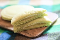 メロン味じゃなくてメロンクリームソーダ味！ファミマのパンケーキが個性的すぎる！