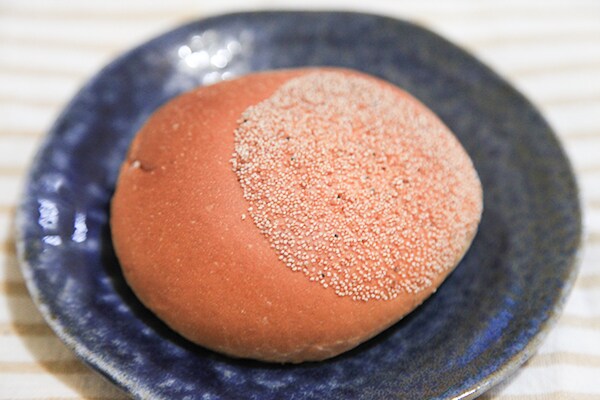 あん×ホイップがたまらん!ウマイと話題の「栗あんぱん」はファミマでゲット!