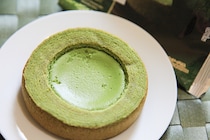 チーズも抹茶も味わえる！258円の絶品コラボスイーツとは