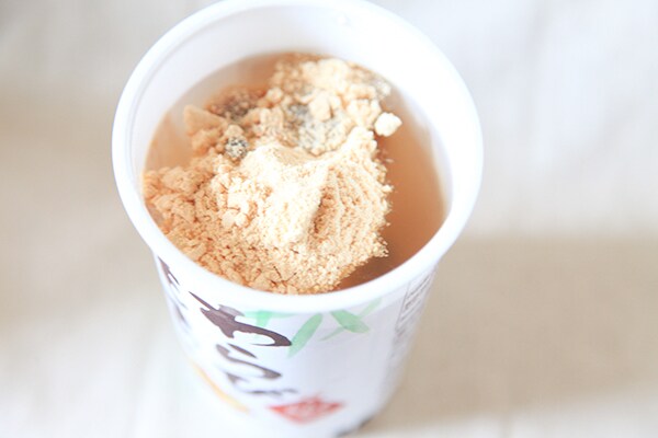 「悪魔の飲み物」「やばい」ーーファミマのわらびもちは飲み物でした