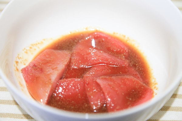 15分放置するだけ！カルディの○○を使えば「漬け丼」も超簡単！