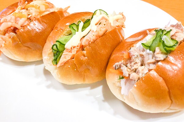 超簡単なのに激ウマ!変わり種ロールパンサンドのレシピ3選