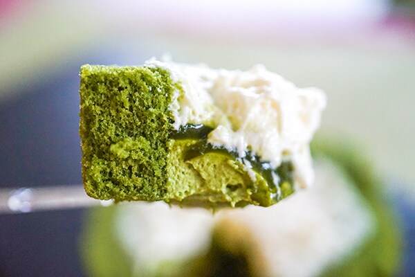 ローソンの新作ロールケーキがウマすぎません？