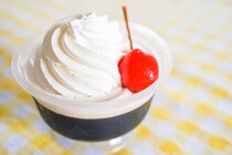 セブンの新作スイーツは大量ホイップが決め手！！