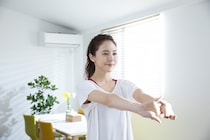 自粛緩和でも腰痛＆肩こりは継続？ オススメ簡単ストレッチを紹介！