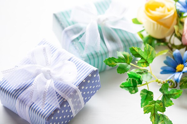 2位は「服・小物」!!「父の日」にもらってうれしいプレゼント第1位は?