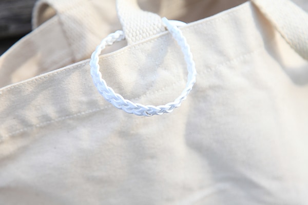 手首につけるだけ!キャンドゥで超お手軽な虫除けグッズを発見!