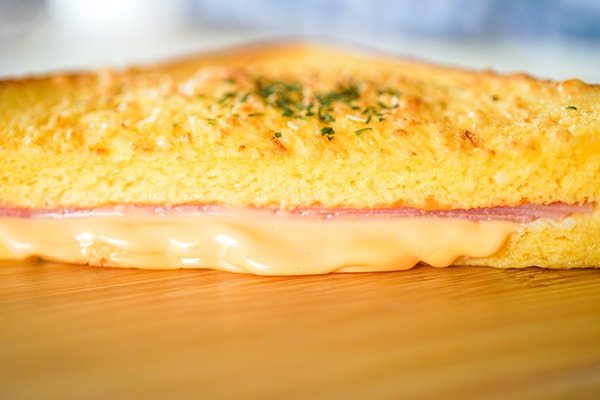 ローソンなら140円でとろっとろチーズを楽しめる!!!