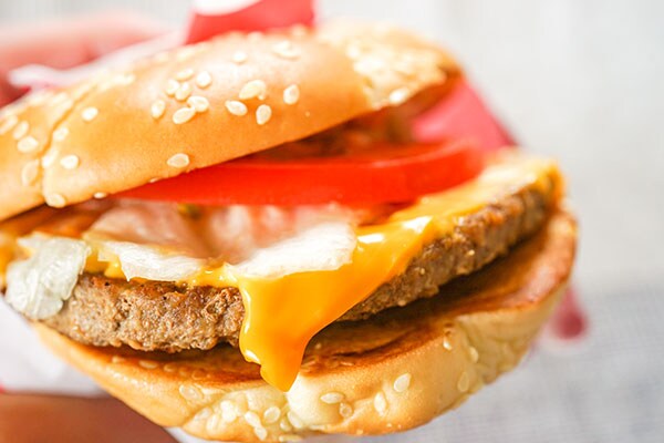 【マック】カナダの人気バーガーが日本上陸！ウマすぎでした！！