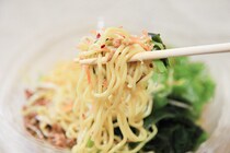 見た目に騙されるな！思ったよりも辛いけど夏にピッタリの冷やし麺