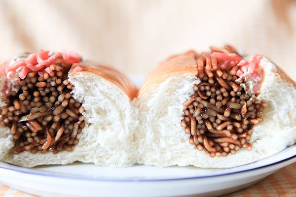 298円って高くない!? と思ったけど満足度も高い「焼そばロール」