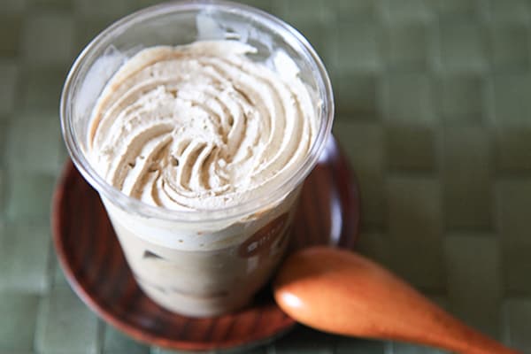 ほうじ茶がたまらん…！ローソンには“飲まない”ラテがある!?