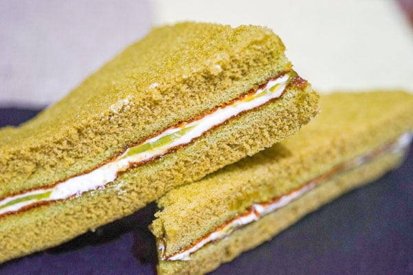 【限定品】ローソンのクリームサンドのふんわり感が凄まじい！！