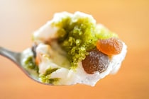 【ローソン】もちもちのわらび餅入りアイスが登場！