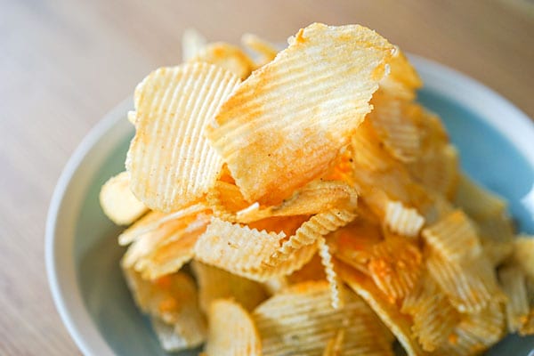 セブンで強烈すぎるピザポテトを発見！犯罪級のウマさでした！