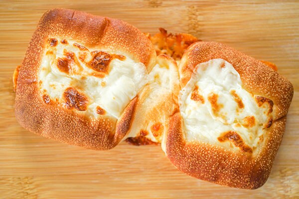 チーズ好きさんは今すぐセブンの新作パンを食べてみて！！！