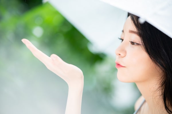 大丈夫!? ベタつきが気になる梅雨の美肌対策！