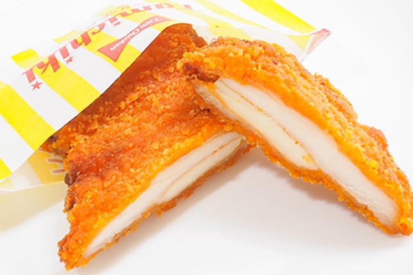 片手で食べるチーズタッカルビ!? 夏にピッタリなファミチキが数量限定で発売!