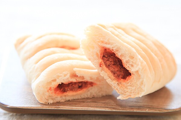 これ、108円で買えるの!? もちもち食感がクセになるファミマ惣菜パンが復活！！