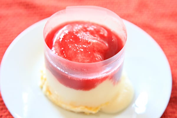 ファミマの新作パンケーキは「とんとん」するらしい…