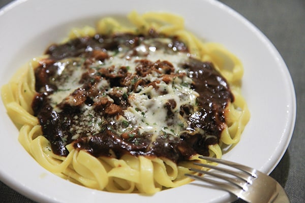 牛肉がごろっごろ!超本格派なローソンのパスタが550円!?