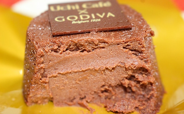 濃厚すぎて引くレベル…!GODIVAコラボの新作、350円って安すぎない!?