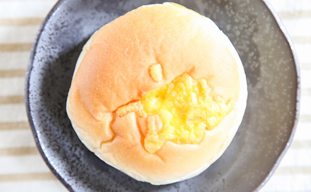 マヨラー歓喜！426kcalもあるけどめちゃウマな”やりすぎ”パンがとにかくスゴイ！！