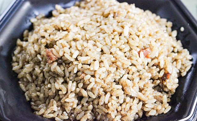 【鬼滅の刃】真っ黒!?なチャーハンがシンプルでうまー！！無限に食えそう…！