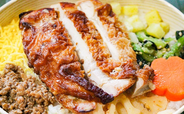 【ローソン】7種類の具材!彩り鮮やかなお弁当が登場!