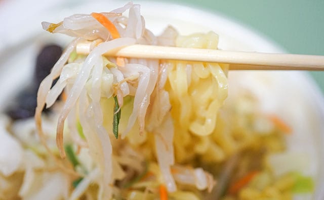 盛り盛りなのに低カロリー!? セブンの新作麺は食べごたえアリ！