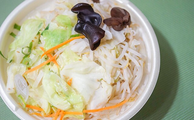 盛り盛りなのに低カロリー!? セブンの新作麺は食べごたえアリ！