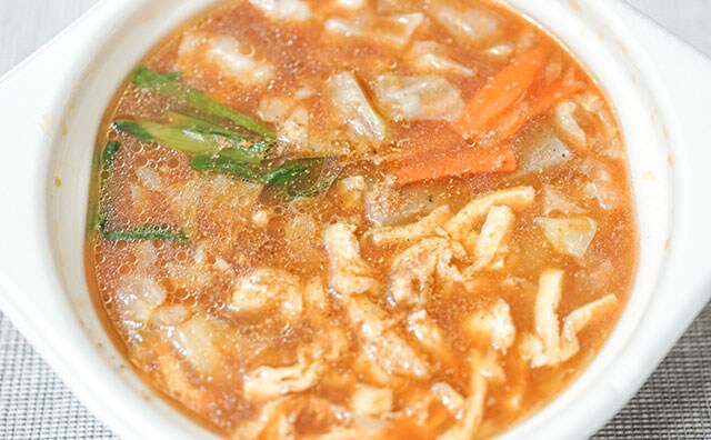 セブンの鶏鍋、1食でたんぱく質34.1g、306kcal【野菜たっぷり】