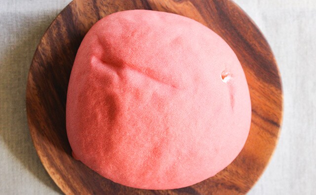 赤いまんまるの中にあのフルーツ"がゴロゴロ!