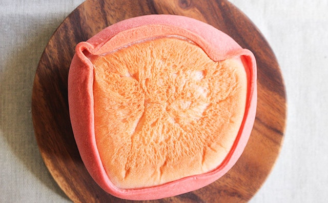 赤いまんまるの中にあのフルーツ"がゴロゴロ!