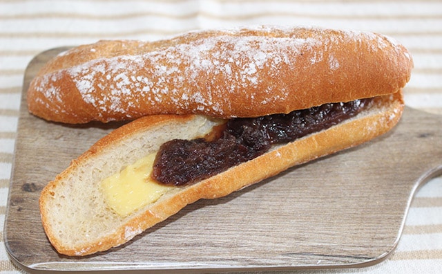 甘じょっぱいのがクセになる!ローソンの150円パンにハマりそう!