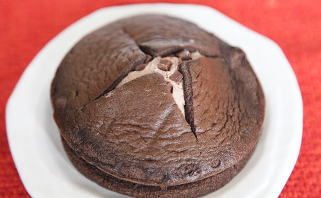 ファミマの人気スイーツに新作!ふわコリ食感が超うまい!