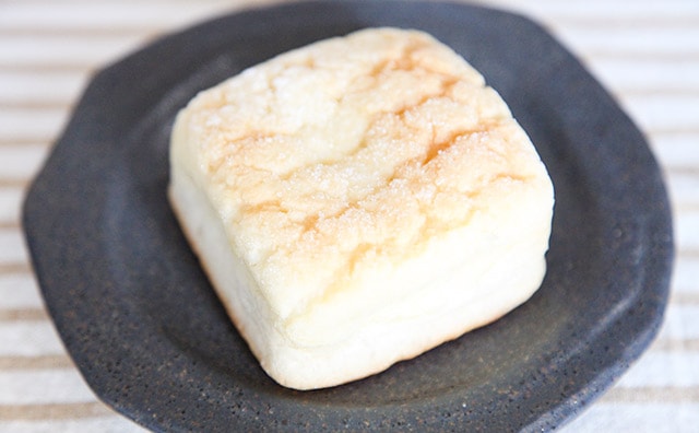 ローソン攻めすぎ!メロンパンとチャーシューを組み合わせちゃうなんて…!