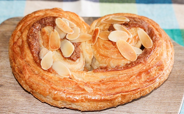 北欧っぽさはわからないけど本格派！スパイス好きは要チェックのパンを発見！