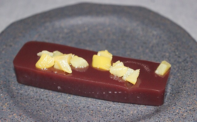 トゥルンと甘い!セブンの「栗ようかん」にハマりそう!!