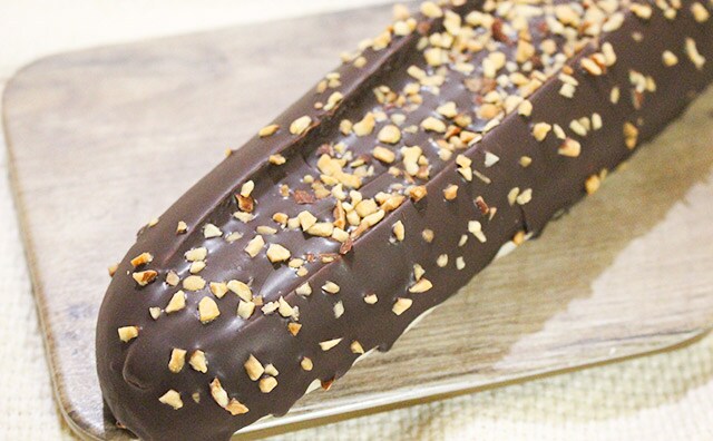 【セブン】チョコがパリッ、ホイップがふわっ、アーモンドがナイスすぎるパンとは?