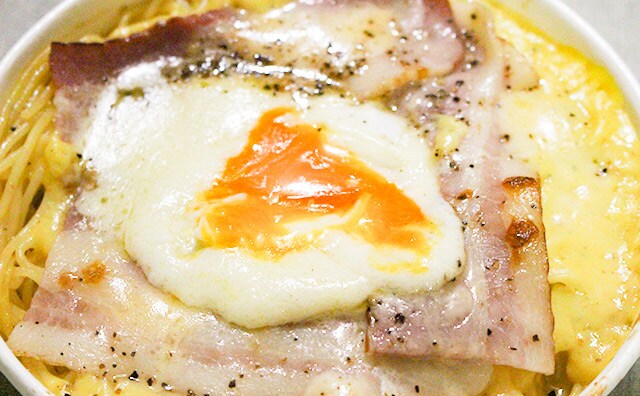 【賛否両論】セブンの新作カルボナーラを食べてみたら…