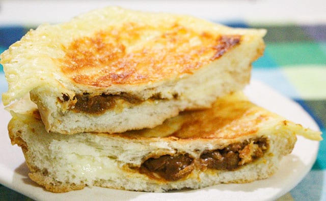 ハンパね~うまさ!いま話題の「パネチキン」がパンに!