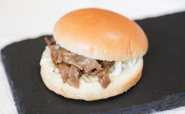 これは贅沢すぎる!ローソンのハンバーガーは牛肉がもりもり!