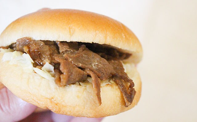 これは贅沢すぎる!ローソンのハンバーガーは牛肉がもりもり!