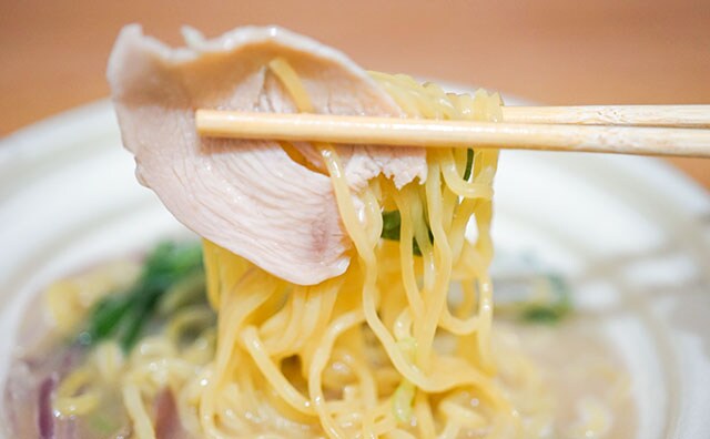 「めちゃウマ」と話題!セブンに本格的すぎるラーメン降臨!