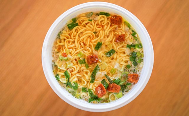 昭和13年創業、人気店監修のカップ麺を食べてみたら…!