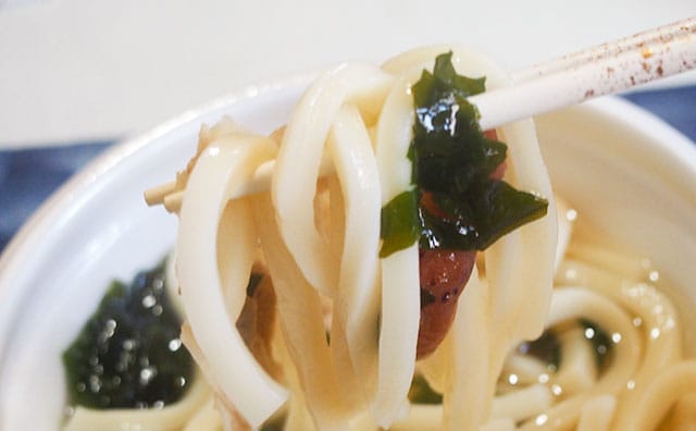 これぞ日本の力!ローソンのさっぱり系うどんがおいしすぎるんですけど!?