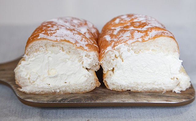 「普通の揚げパンじゃん!」と思ったら…ローソンさんやりすぎ!!