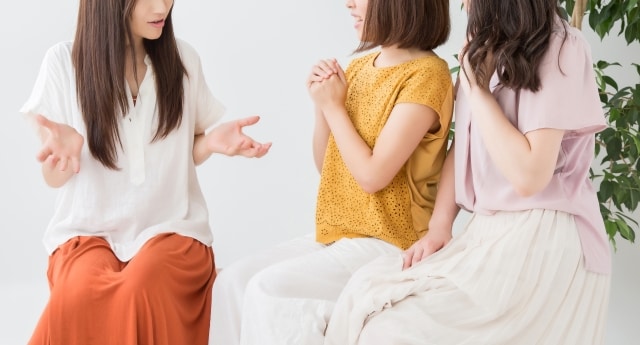 無意識に人を遠ざけているかも……実はイラッとさせる行動と口癖